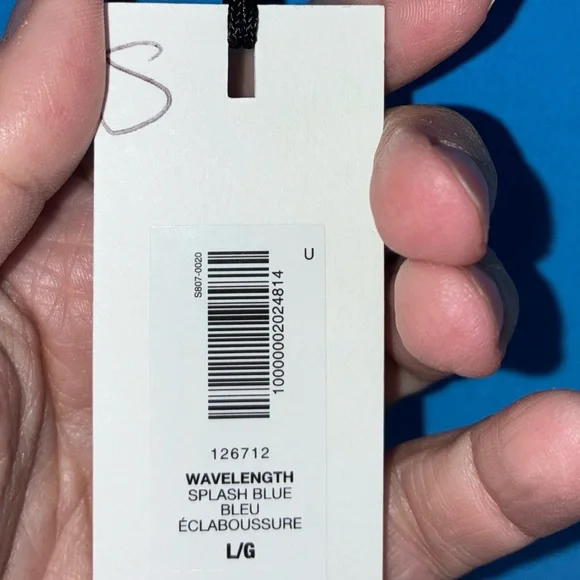 Aritzia Babaton Wavenlength T-shirt in Splash Blue Size Large NEW - Picture 10 of 10